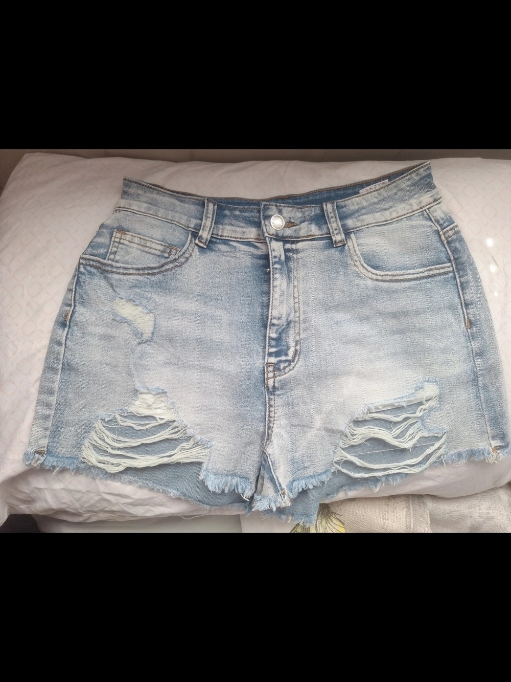 Light Wash Ripped Denim Jean Shorts - Women's High-Rise Summer Staple